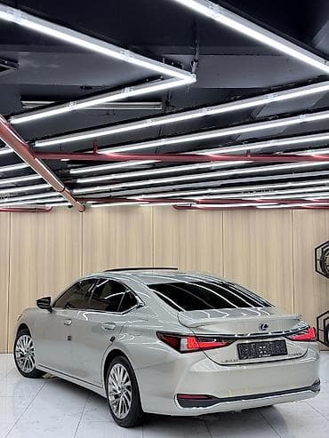 цена жигули: Lexus ES: 2019 г., 2.5 л, Автомат, Гибрид, Седан — 4