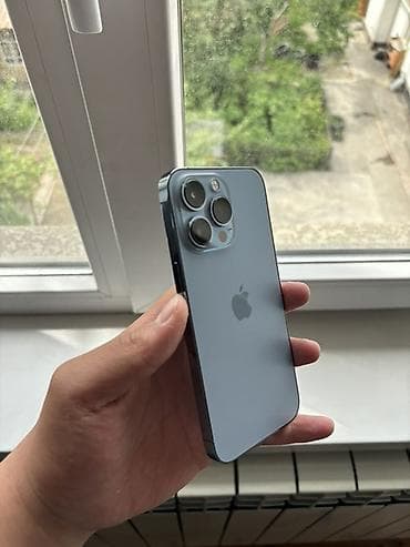 скол: IPhone 13 Pro, Б/у, 128 ГБ, Sierra Blue, Коробка, 77 % — 1