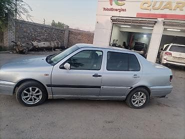 zuumav k7: Volkswagen Vento: 1996 г., Бензин, Седан — 2