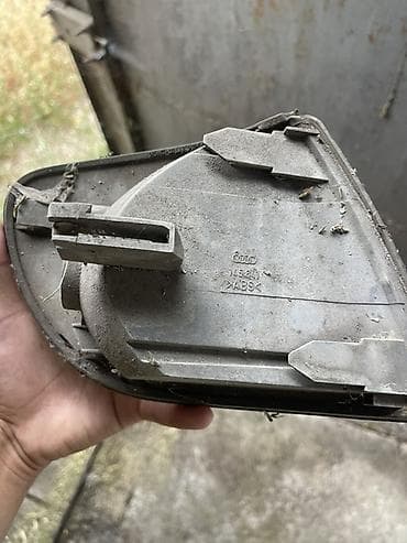 m5 e34: Поворотник/габарит передний для автомобиля Audi. - Оригинальная — 2