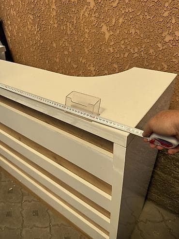 бек абад: Ресепшен-стойка (угловая/П‑образная) из ЛДСП с глянцевым фасадом - — 1