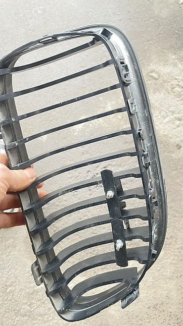 крыло бмв 39: Решетка радиатора BMW — 2