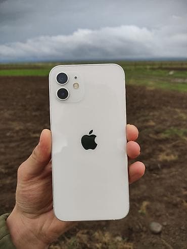 iphone xs osh: IPhone 12, Б/у, 64 ГБ, Белый, Защитное стекло, Чехол, 85 % — 2