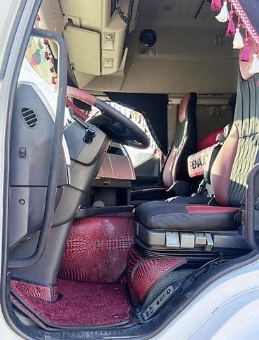 howo 371: Тягач, Renault, Тентованный — 2