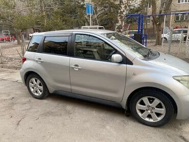 тайота часер: Toyota ist: 2003 г., 1.5 л, Автомат, Бензин, Хэтчбэк — 1