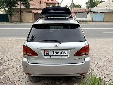 семиместное авто: Toyota Ipsum: 2002 г., 2.4 л, Автомат, Бензин, Минивэн — 6