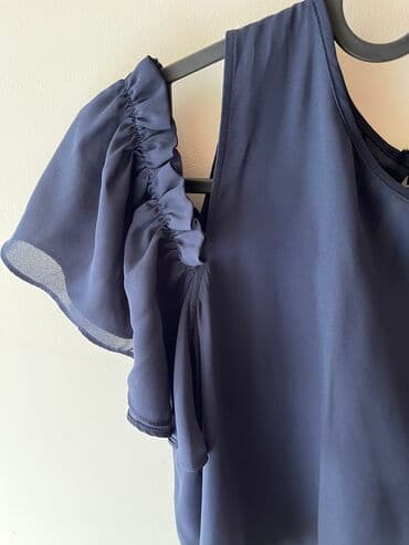 блузка очень красивая: Новая, цвет синий, размер 42, цена 500 — 1