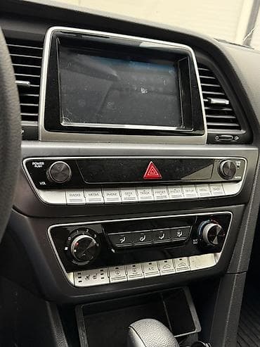 golf 2: Hyundai Sonata: 2019 г., 2 л, Автомат, Газ, Седан — 8