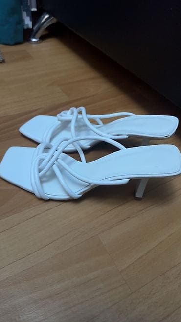 красный степной: Босоножки, 39, 39.5, 40, Zara, Новый, цвет - Белый — 2