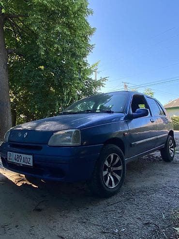 Renault Clio: 1995 г., 1.4 л, Механика, Бензин, Хэтчбэк at lalafo.kg Renault Clio: 1995 г., 1.4 л, Механика, Бензин, Хэтчбэк