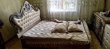 детский столчик: Двуспальная кровать, Б/у, С мягким изголовьем, длина - 210 см — 1