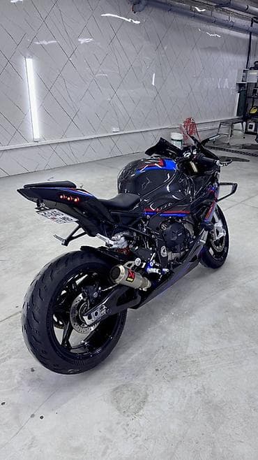 Мототехника: Спортбайк BMW, 1000 куб. см, Бензин — 2