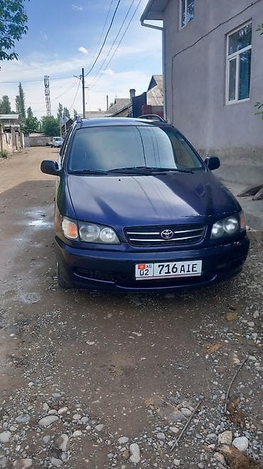 Toyota: Toyota Picnic: 2000 г., 2 л, Механика, Бензин, Минивэн — 1