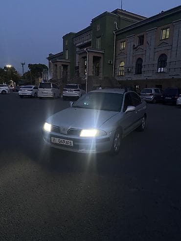 Mitsubishi Carisma: 2000 г., 1.8 л, Автомат, Бензин, Хэтчбэк