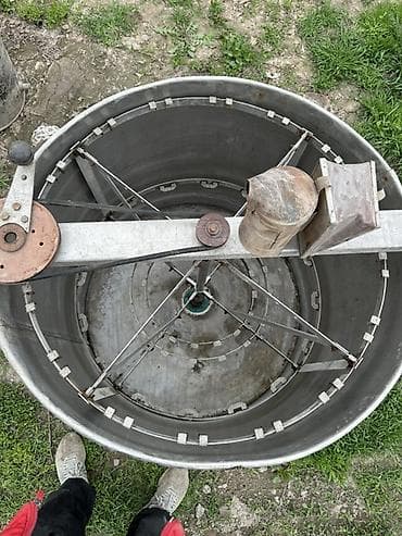 пчелка: Медогонка В отличном состоянии Нержавеющая сталь (Бонусом отдам — 4