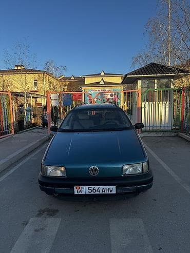 variant: Volkswagen Passat Variant: 1992 г., 1.8 л, Механика, Бензин, Универсал — 4