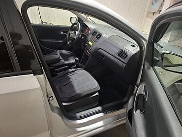 hyundai santa fe 2001: Volkswagen Polo: 2014 г., Механика, Бензин, Седан — 5