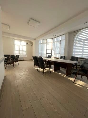 каркасные дома: Сдаю Офис, 75 м², В жилом комплексе, С видом на горы, С оборудованием — 2