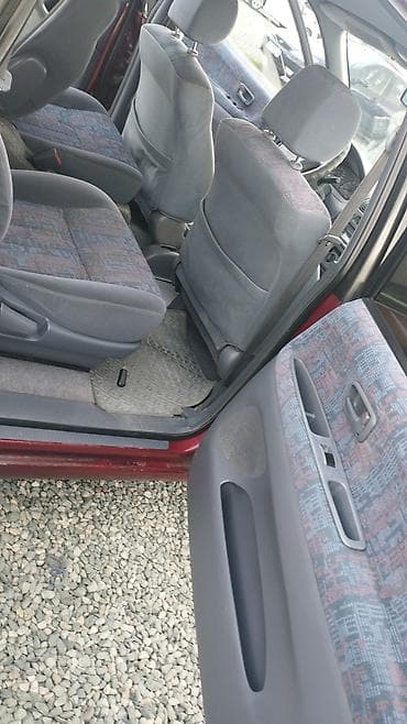 prius plus: Toyota Picnic: 1997 г., Механика, Бензин, Минивэн — 10