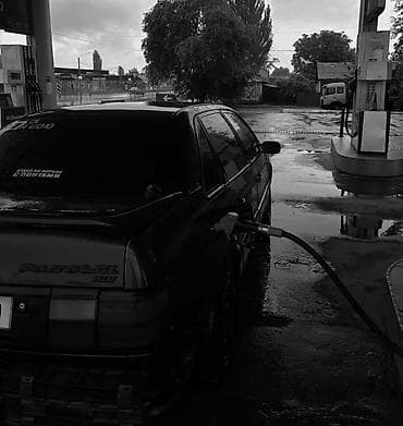 Унаа: Volkswagen Passat: 1990 г., 1.8 л, Кол менен иштөөчү, Бензин, Седан — 4