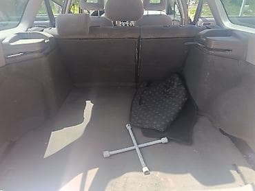 Toyota Avensis: 1998 г., 1.8 л, Кол менен иштөөчү, Бензин, Универсал — 2