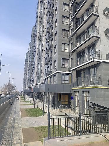 Сдается две коммерческие помещения,17 и 20 КВ. метров. В домах — 2