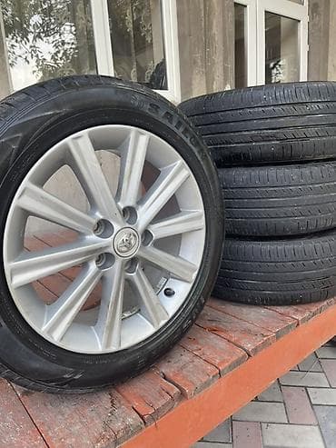 купить резину: Колеса в сборе 215 / R 17, Лето, Б/у, Комплект, Легковые, Литые, отверстий - 5 — 1