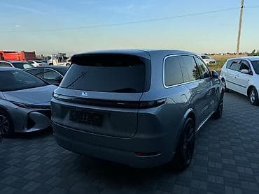 jac t9: Lixiang L9: 2023 г., Автомат, Гибрид, Внедорожник — 5