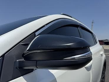 люк на машине: Toyota RAV4: 2018 г., 2.5 л, Вариатор, Гибрид, Кроссовер — 7