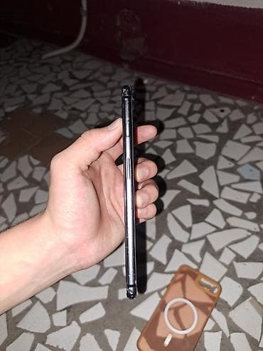 phone 8: IPhone 8 Plus, 64 ГБ, Черный, Чехол — 5