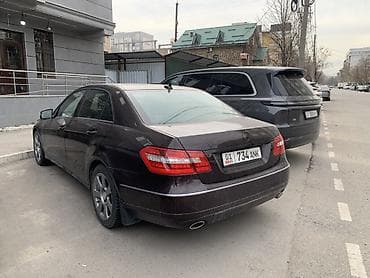 бампер на ешку: Mercedes-Benz E-Class: 2010 г., Автомат, Бензин, Седан — 2