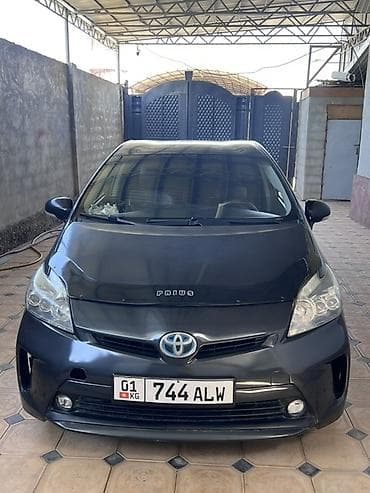 prius v: Toyota Prius: 2013 г., 1.8 л, Автомат, Гибрид, Хэтчбэк — 1