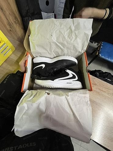 волейболные кросовки: Мужские кроссовки, 42, 43, Nike, Б/у, цвет - Черный, Самовывоз, Платная доставка — 2