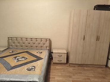 мягкая мебель бу: Спальный гарнитур, Двуспальная кровать, ДСП, Самовывоз, цвет - Бежевый — 2