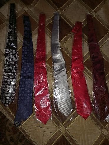 В связи с закрытием магазина продаю галстуки. Европейское качество — 1