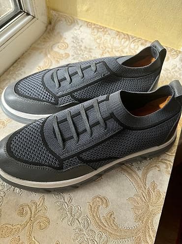 кросовки мурской: Кроссовки мужские,суперлегкие,новые,производство Узбекистан,качество👍 — 2