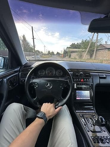 спринтер гузовой: Mercedes-Benz E-Class: 2000 г., 4.3 л, Автомат, Бензин, Седан — 5