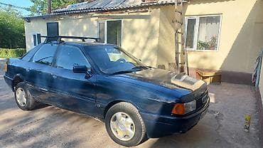 Audi: Audi 80: 1992 г., 1.8 л, Кол менен иштөөчү, Бензин, Седан — 4