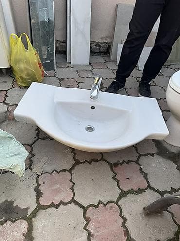 Сантехника: Раковина для ванной, Особенности: Глянцевое, Овальная форма, Материал: Керамика — 4