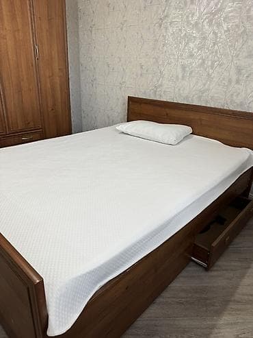 комоды шкафы тумбы: Спальный гарнитур, Б/у, Двуспальная кровать, ДСП, цвет - Коричневый — 3