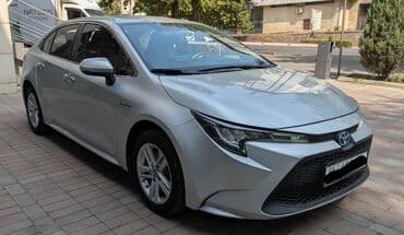 авто в рассрочку минивэн: Автомобиль Toyota Corolla в кузове седан, серебристого цвета. Этот — 2