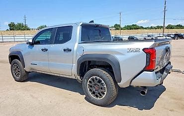 пикап такома: Toyota Tacoma: 2026 г., 2.4 л, Автомат, Бензин, Пикап — 3