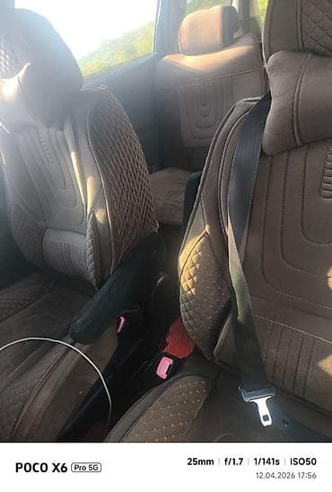 авто лейлек: Toyota WISH: 2004 г., 1.8 л, Автомат, Бензин, Универсал — 10