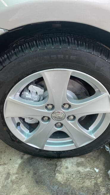 автомобиль бу: Toyota Corolla Verso: 2007 г., 2.2 л, Механика, Дизель, Вэн/Минивэн — 8