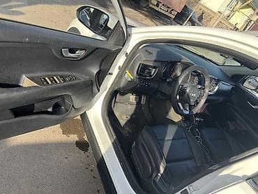 мтз 83 1: Kia Stonic: 2018 г., 1.6 л, Автомат, Дизель, Кроссовер — 7