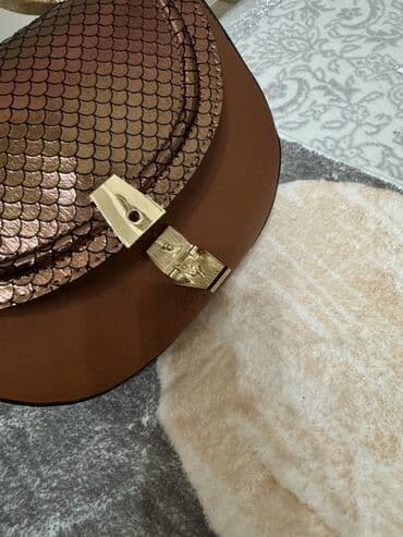 сумка бордового цвета: Классическая сумка, Yves Saint Laurent (YSL), Материал: Искусственная кожа, Жёсткая конструкция, Женские — 2