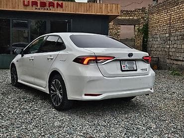 toyota corolla cross: Toyota Corolla: 2022 г., 1.8 л, Автомат, Гибрид, Седан — 8