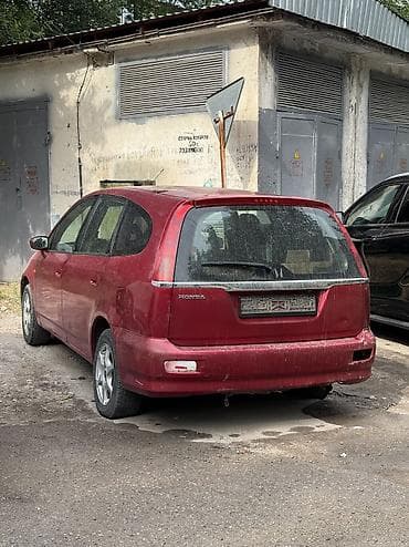 step wgn: Honda Stream: 2001 г., 2 л, Автомат, Бензин, Минивэн — 3