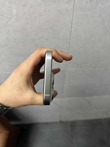 iphone xr red: IPhone 15 Pro, Б/у, 512 ГБ, Белый, 81 % — 7