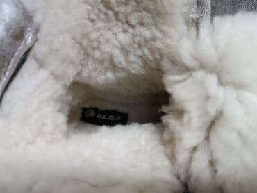 зимний обув мужской: Ботинки женские зимние. Очень теплые. Размер - 38. Материал - кожа — 7